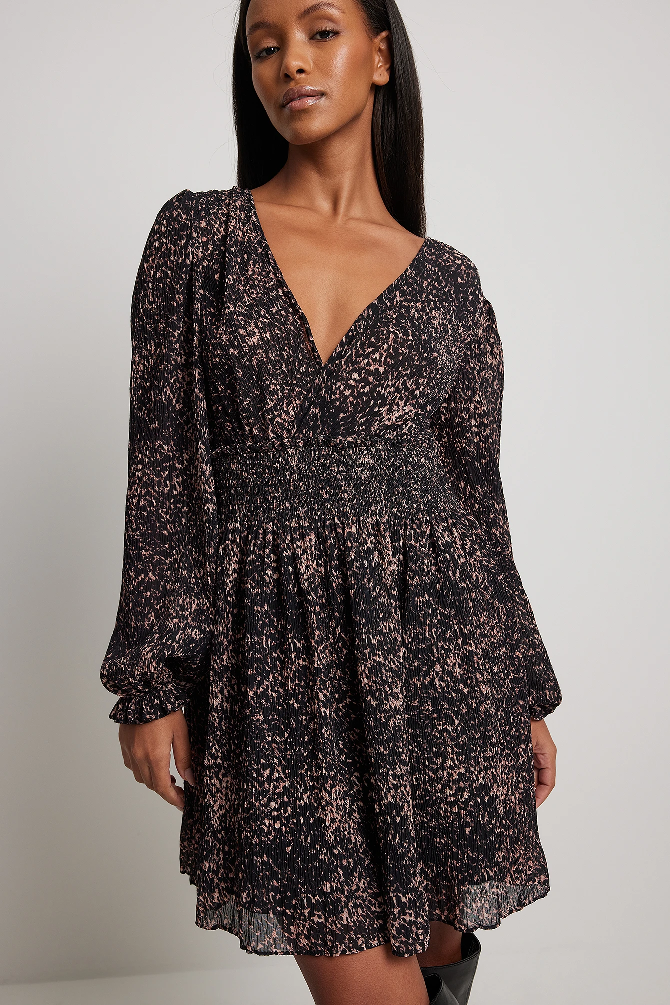 Robe Structurée à Taille Smockée 9 Robe Structurée à Taille Smockée – Image 9