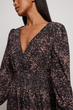 Robe Structurée à Taille Smockée 27 Robe Structurée à Taille Smockée -Lady Doux Soldes Magasin nakd structured smock waist dress 1014 001443 1045 0390