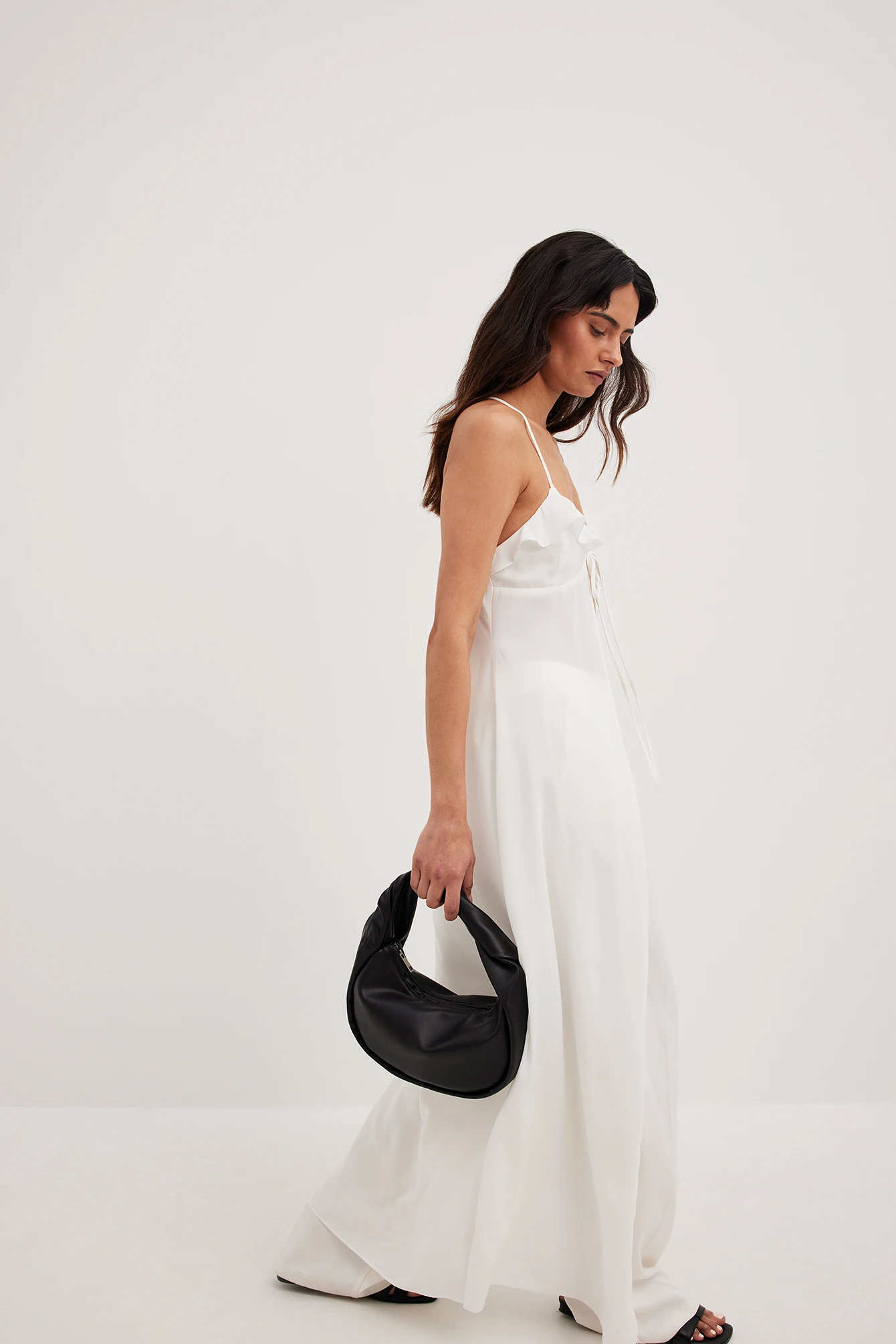 Robe Cape à Fines Bretelles 2 Robe Cape à Fines Bretelles – Image 2