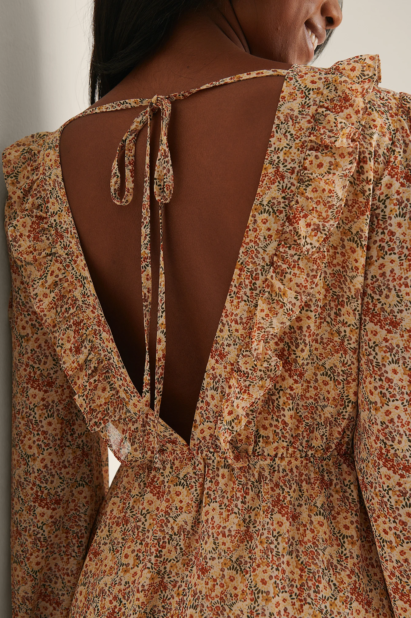 Robe Nouée Dans Le Dos Transparente 8 Robe Nouée Dans Le Dos Transparente – Image 8