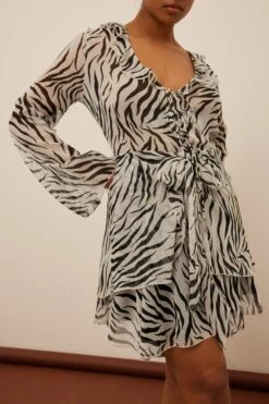 Robe Mini Nouée Sur Le Devant -Lady Doux Soldes Magasin nakd tie front babylock mini dress 1014 001363 0142 0453