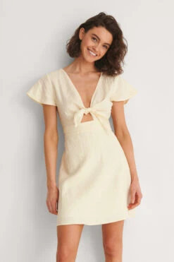 Robe Chemise Nouée Sur Le Devant -Lady Doux Soldes Magasin nakd tie front linen dress 1100 004343 0342 01j