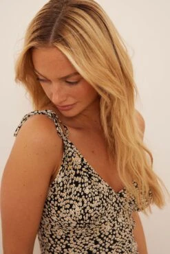 NA-KD Robe Mini Nouée Sur L’épaule -Lady Doux Soldes Magasin nakd tie shoulder mini dress 1100 006141 2495 3883