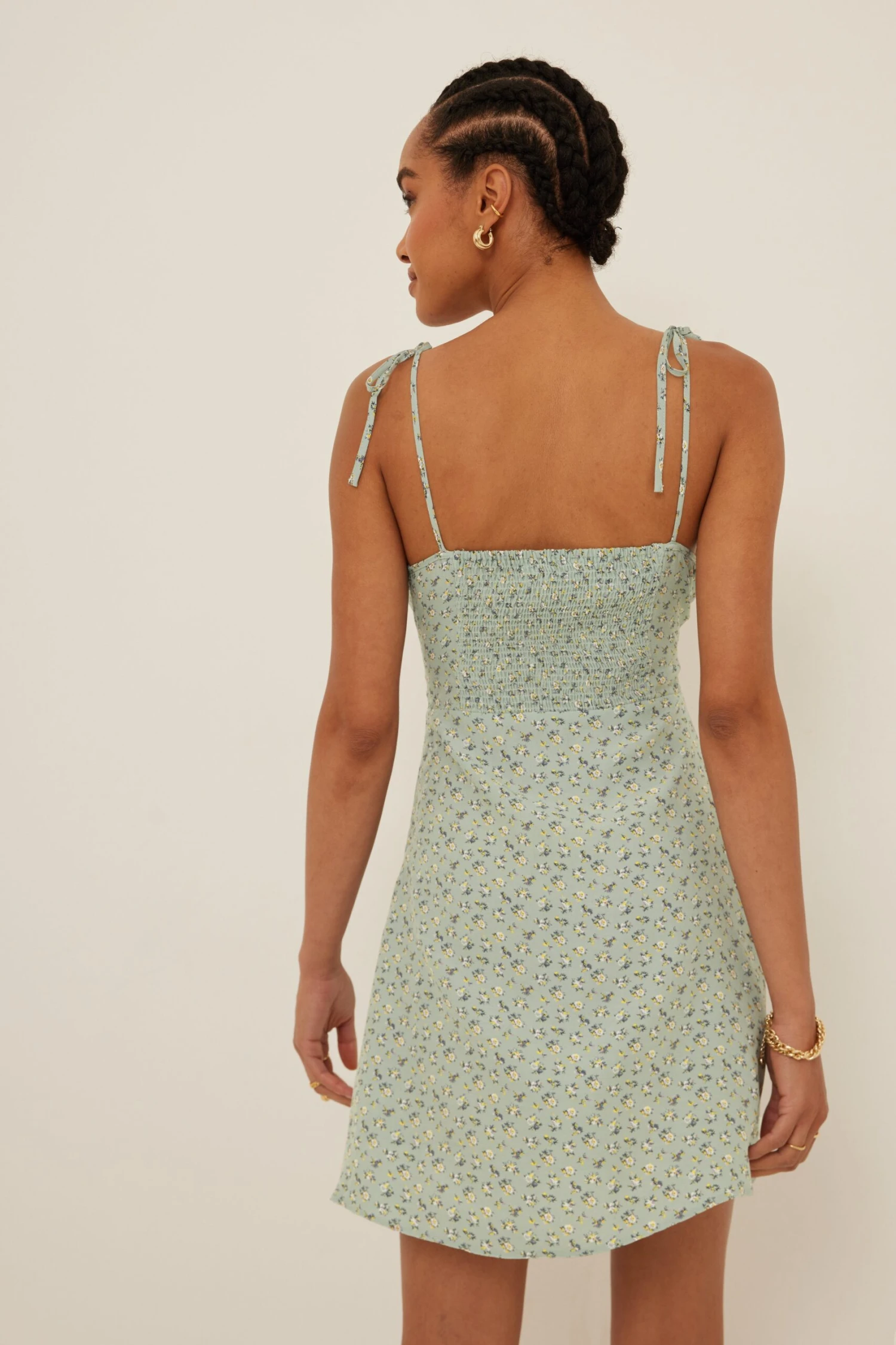 NA-KD Robe Mini Nouée Sur L’épaule 2 NA-KD Robe Mini Nouée Sur L’épaule – Image 2