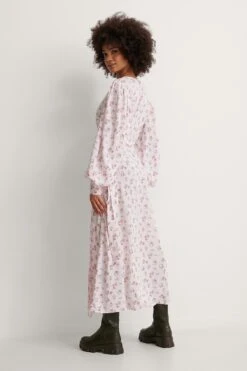 NA-KD Robe Cache-coeur -Lady Doux Soldes Magasin nakd v neck overlap ls dress 1660 000842 0798 03d
