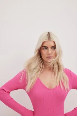 Robe Mi-longue Côtelée à Col En V -Lady Doux Soldes Magasin nakd v neck ribbed midi dress 1044 000280 0015 2154 2