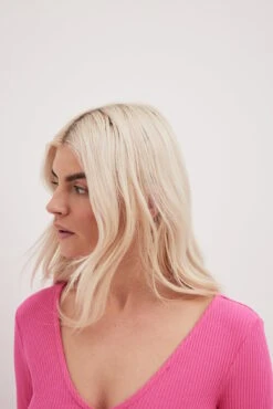 Robe Mi-longue Côtelée à Col En V -Lady Doux Soldes Magasin nakd v neck ribbed midi dress 1044 000280 0015 2165 2