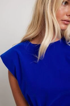 Robe Courte Ample En Velours Avec Ceinture -Lady Doux Soldes Magasin nakd velvet wide belt mini dress 1017 001991 0305 0056