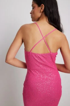 Robe Mini à Détail Cascade -Lady Doux Soldes Magasin nakd waterfall detail sequin mini dress 1017 001879 0015 17404 1