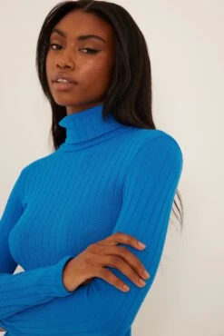 Mini Robe Col Haut -Lady Doux Soldes Magasin nakd wide rib high neck mini dress 1044 000261 000334154