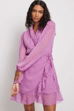 Robe Portefeuille Courte En Plumetis -Lady Doux Soldes Magasin nakd wrap dobby mini dress 1014 001485 7971 41511