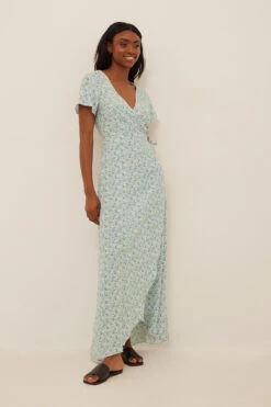 NA-KD Maxi Robe Portefeuille -Lady Doux Soldes Magasin nakd wrap maxi dress 1100 006143 2196 2236