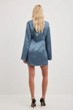 NA-KD Robe Cache-coeur En Satin -Lady Doux Soldes Magasin nakd wrap satin detail dress 1100 006848 0003 0027