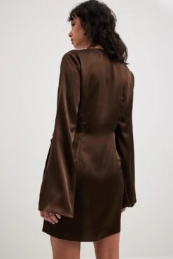 NA-KD Robe Cache-coeur En Satin -Lady Doux Soldes Magasin nakd wrap satin dress 1100 006848 0017 19905