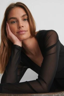 NA-KD Robe Cache-Cœur À Nouer En Maille 13 NA-KD Robe Cache-Cœur À Nouer En Maille -Lady Doux Soldes Magasin nakd wrap tie mesh dress 1100 003978 0002 04a