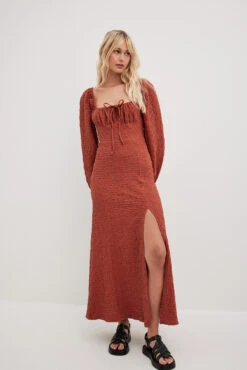 Robe Mi-longue Structurée à Armatures -Lady Doux Soldes Magasin nakdstructured cups midi dress 1014 001330 0732 29398