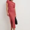 NA-KD Robe En Jersey à épaules Dénudées