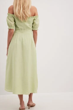 NA-KD Robe épaules Dénudées 14 NA-KD Robe épaules Dénudées -Lady Doux Soldes Magasin off shoulder mid dress 1100 007126 30142339