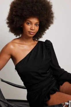 Robe Courte à Volants -Lady Doux Soldes Magasin one shoulder frill detail mini dress 1014 001471 00026586