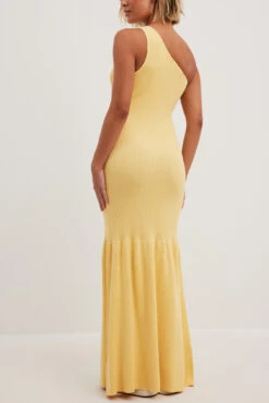 NA-KD Robe Longue Asymétrique à Détail Sirène -Lady Doux Soldes Magasin one shoulder mermaid detailed maxi dress 1100 007073 0404 0710