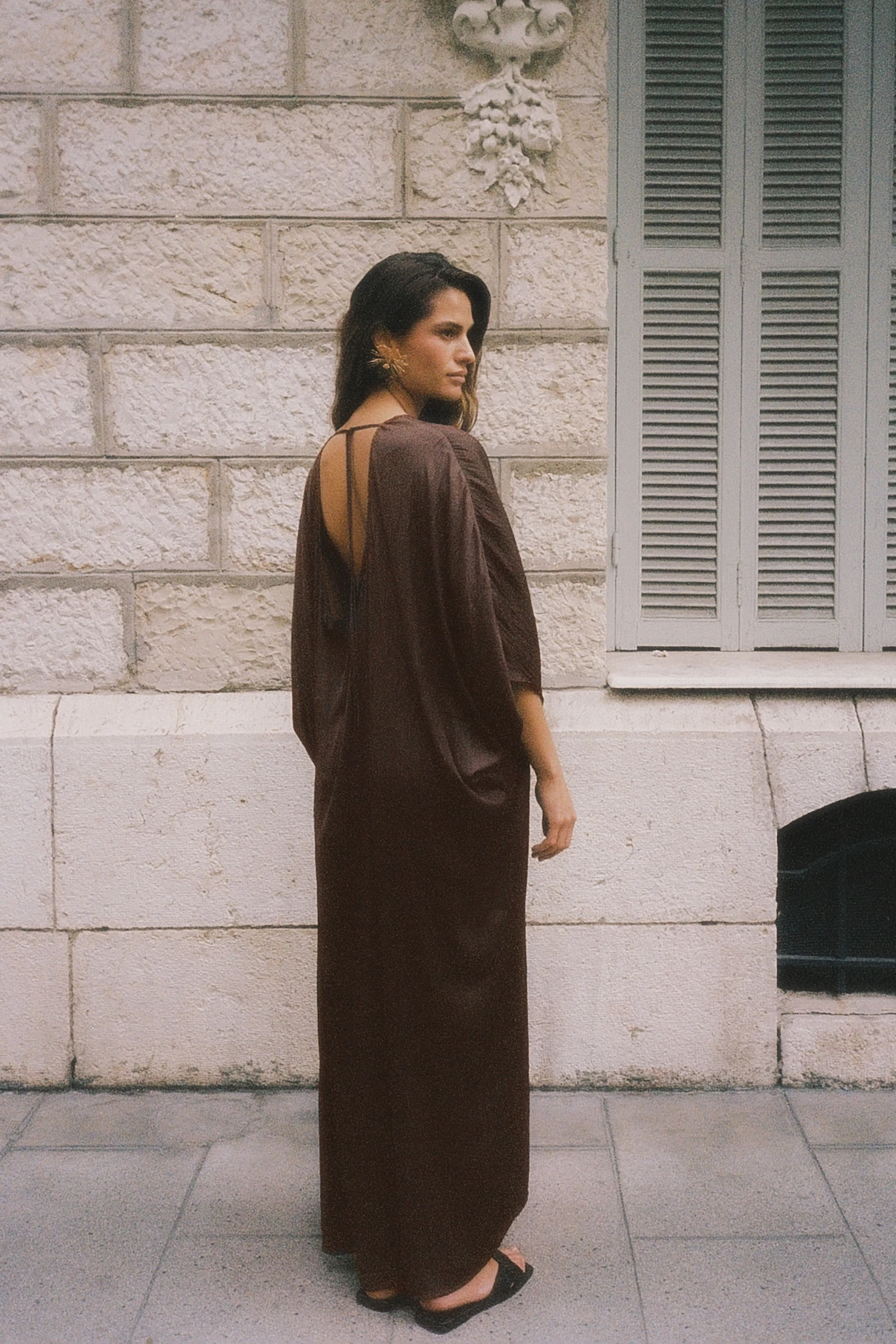 Robe Longue à Dos Ouvert 7 Robe Longue à Dos Ouvert – Image 7