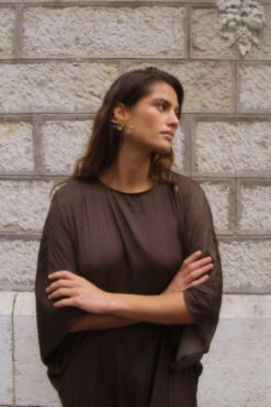 Robe Longue à Dos Ouvert 13 Robe Longue à Dos Ouvert -Lady Doux Soldes Magasin open back flowy midi dress 1014 001580 0017 editorial4