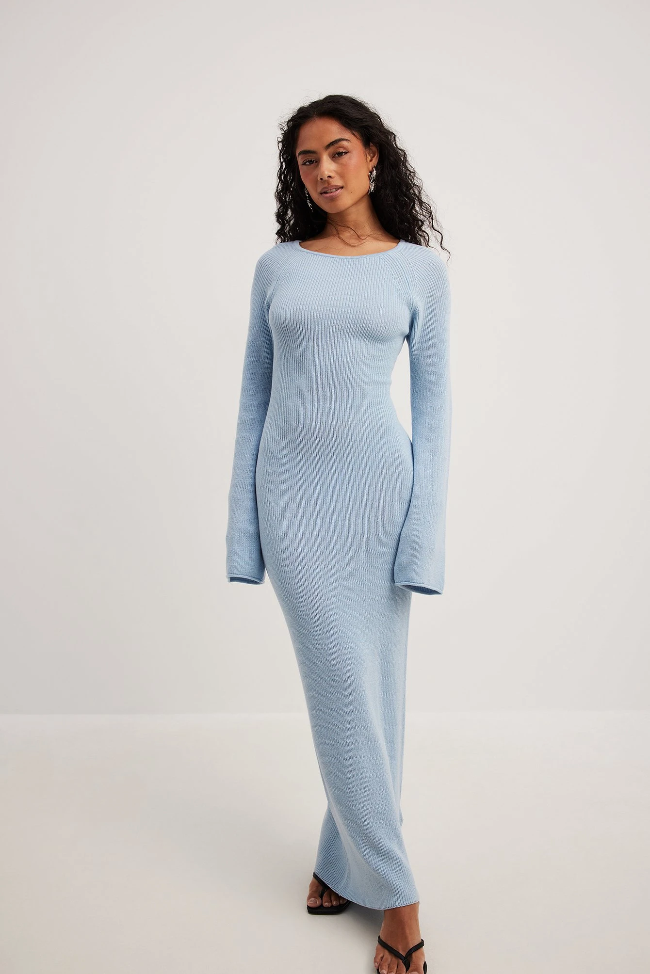 NA-KD Robe Croisée Dos Nu 2 NA-KD Robe Croisée Dos Nu – Image 2