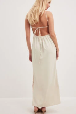 NA-KD Robe Longue à Dos Ouvert -Lady Doux Soldes Magasin open back maxi dress 1100 006189 0140 2249