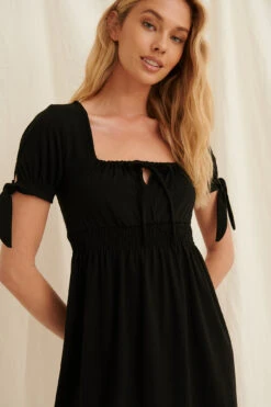 Robe Mini Recyclée Avec Détails Froncés -Lady Doux Soldes Magasin pamela ruched detail recycled mini dress 1659 000049 0002 04g