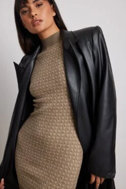 Robe Courte à Motif 17 Robe Courte à Motif -Lady Doux Soldes Magasin pattern detail mini dress 1762 000034 0017 10870