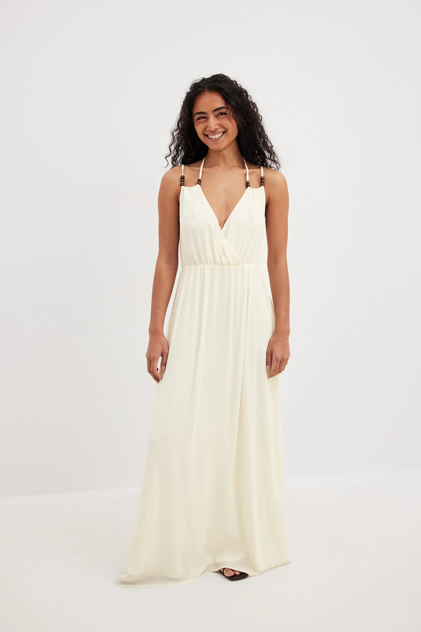 Robe Structurée En Mousseline Avec Perles 2 Robe Structurée En Mousseline Avec Perles – Image 2