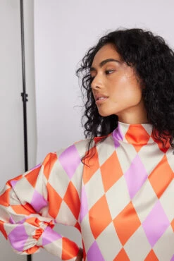 Robe Satinée Imprimée -Lady Doux Soldes Magasin printed satin dress 1633 000039 43190747