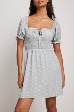 Robe Mini à Manches Bouffantes -Lady Doux Soldes Magasin puff tie sleeve mini dress 1014 001416 22712945