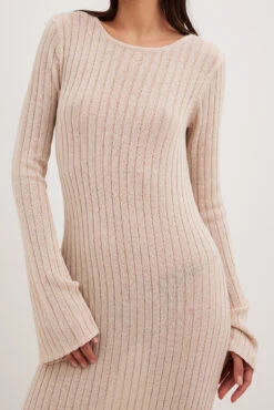 NA-KD Robe Longue En Maille Côtelée à Décolleté Profond Au Dos -Lady Doux Soldes Magasin rib knitted deep back maxi dress 1100 007118 0140 5538
