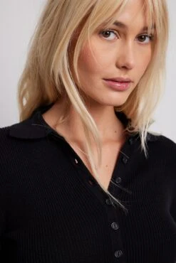 Robe Courte Boutonnée En Maille Côtelée -Lady Doux Soldes Magasin ribbed knitted button detail mini dress 1727 000112 00022169