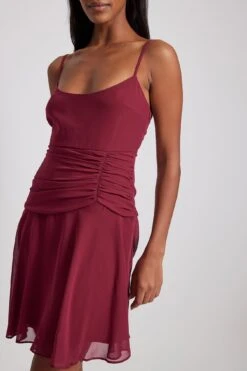 NA-KD Robe Courte Froncée à La Taille -Lady Doux Soldes Magasin ruched waist detail mini dress 1017 001759 9799 2