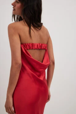 Robe Bandeau Mi-longue En Satin 24 Robe Bandeau Mi-longue En Satin -Lady Doux Soldes Magasin satin bandeau midi dress 1795 000031 00044533