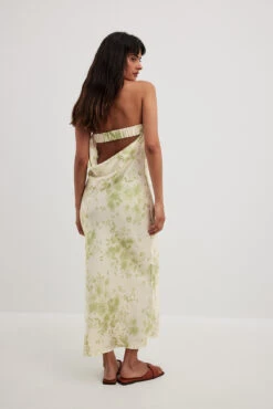 Robe Bandeau Mi-longue En Satin 14 Robe Bandeau Mi-longue En Satin -Lady Doux Soldes Magasin satin bandeau midi dress 1795 000031 93334484