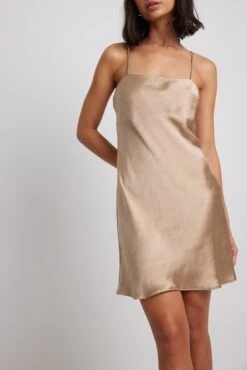 Robe Fourreau En Satin -Lady Doux Soldes Magasin satin slip dress 1017 001829 02411781