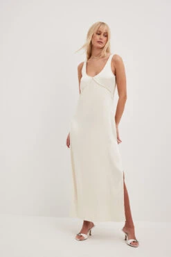 Robe Longue Fendue En Tissu Satiné -Lady Doux Soldes Magasin satin slit detail maxi dress 1791 000033 026034401