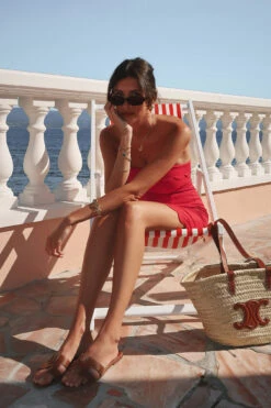 Robe Courte à Ourlet Festonné 13 Robe Courte à Ourlet Festonné -Lady Doux Soldes Magasin scallop hem mini dress 1795 000025 0004 1 editorial