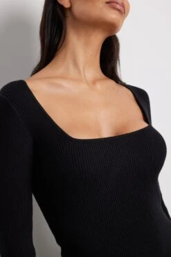 NA-KD Robe Mi-longue Fendue à Encolure Ronde -Lady Doux Soldes Magasin scoop neck midi slit dress 1100 005871 000212884