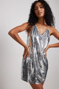 Robe Courte à Dos Ouvert Et Sequins -Lady Doux Soldes Magasin sequin open back dress 1787 000021 00140158