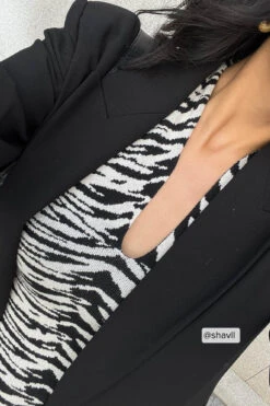 Robe Croisée Sur Le Devant En Maille à Imprimé Zébré -Lady Doux Soldes Magasin shavll 1018 010398 0142 social