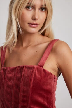 Robe Courte En Velours à Détail Sur La Jupe 7 Robe Courte En Velours à Détail Sur La Jupe -Lady Doux Soldes Magasin skirt detail velvet mini dress 1017 002106 02303577