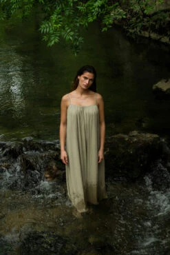 Robe Mi-longue En Coton Doux Nouée Dans Le Dos -Lady Doux Soldes Magasin soft cotton tie back midi dress 1014 001530 6006 editorial3