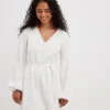 Robe Courte En Coton Doux Nouée à La Taille