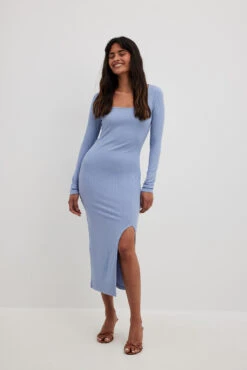 NA-KD Robe Fendue -Lady Doux Soldes Magasin square neck slit rib dress 1018 008647 00035785