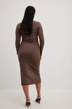 NA-KD Robe Fendue -Lady Doux Soldes Magasin square neck slit rib dress 1018 008647 0765 34106