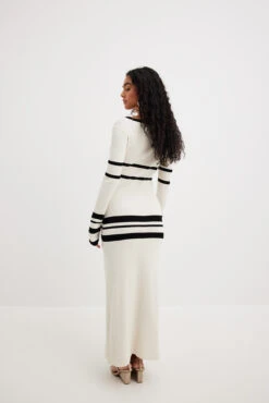 NA-KD Robe Mi-longue En Maille à Rayures 7 NA-KD Robe Mi-longue En Maille à Rayures -Lady Doux Soldes Magasin striped knitted midi dress 1100 007075 046424119 copy